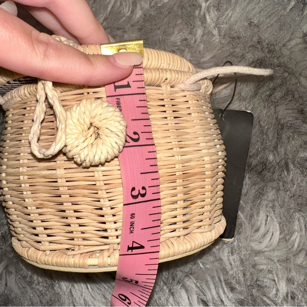ZARA Raffia Basket - Picture 7 of 8